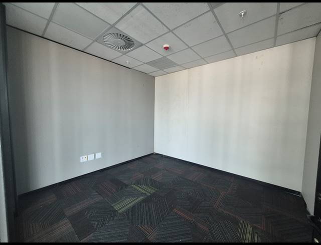 318M² OFFICE TO LET IN SANDTON CENTRAL